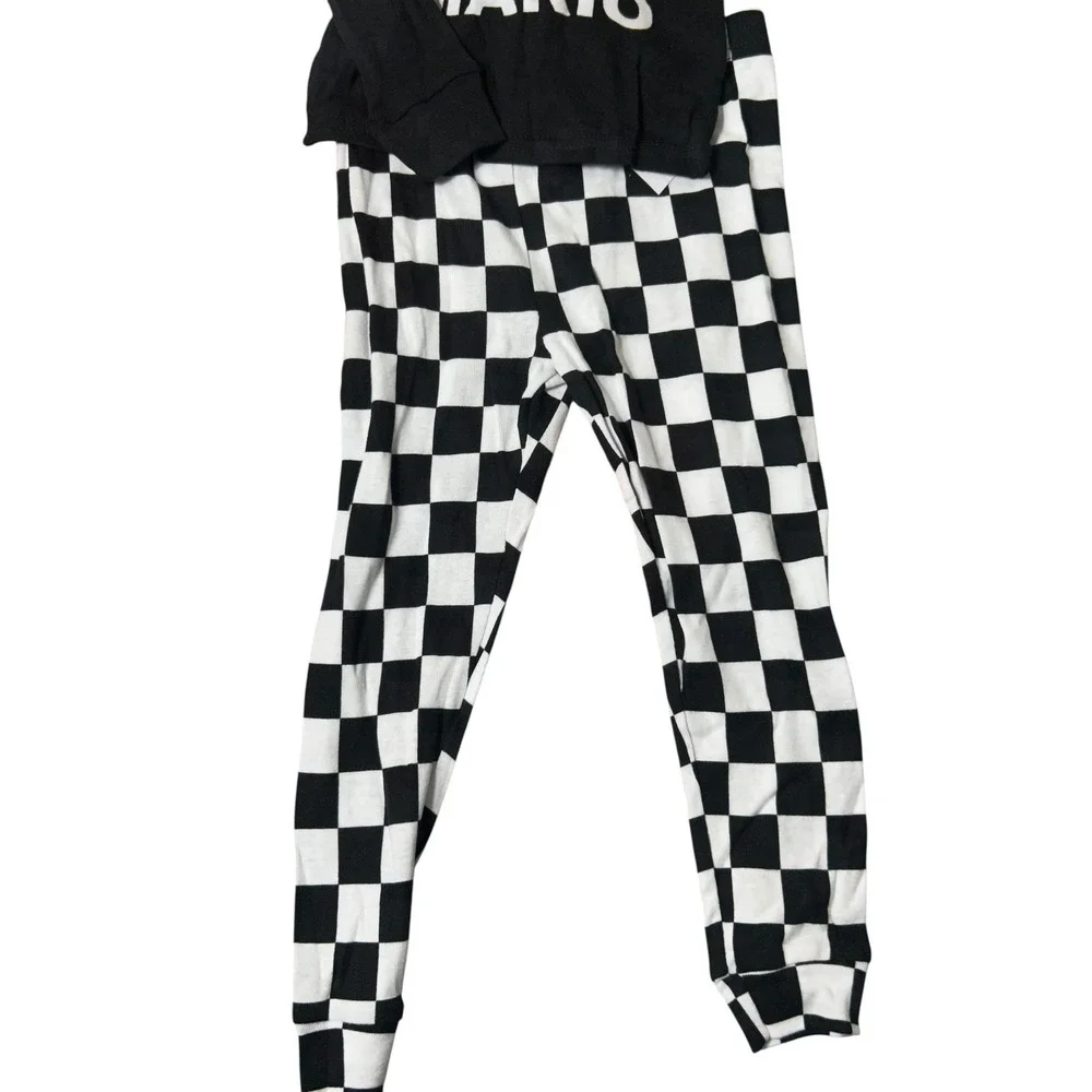 New Super Mario Brothers Pajamas 4 Piece Set Boy 5T‎ Long Sleeve Sleepwear